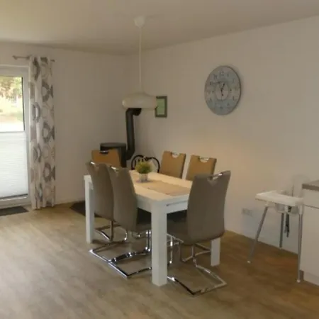 6 Personen Mit Sauna, Whirlpool, Zwei Duschen Sowie Kaminofen In Holiday home Otterndorf