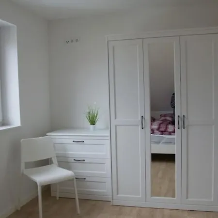 6 Personen Mit Sauna, Whirlpool, Zwei Duschen Sowie Kaminofen In Otterndorf