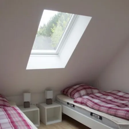 6 Personen Mit Sauna, Whirlpool, Zwei Duschen Sowie Kaminofen In Casa vacanze *