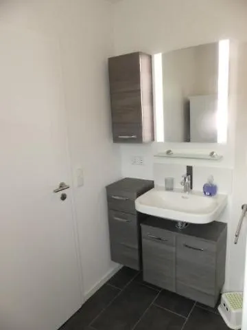 度假居 6 Personen Mit Sauna, Whirlpool, Zwei Duschen Sowie Kaminofen In 奥滕多夫