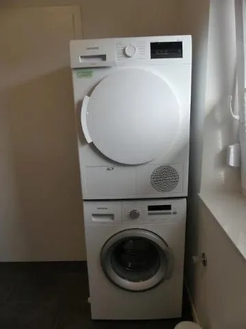 6 Personen Mit Sauna, Whirlpool, Zwei Duschen Sowie Kaminofen In 度假居 奥滕多夫