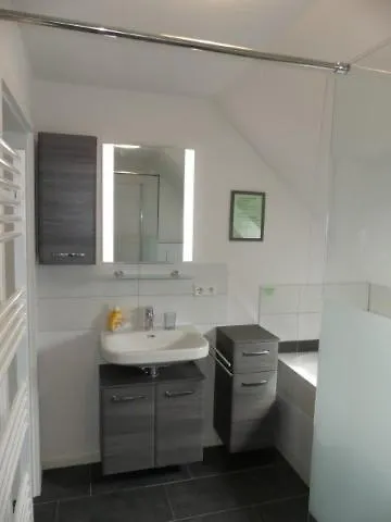 6 Personen Mit Sauna, Whirlpool, Zwei Duschen Sowie Kaminofen In 度假居 *
